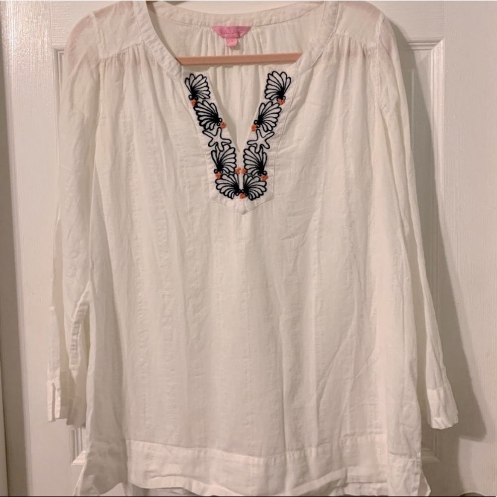 SOLD ⛔️Lilly Pulitzer Floral White Blue Tunic